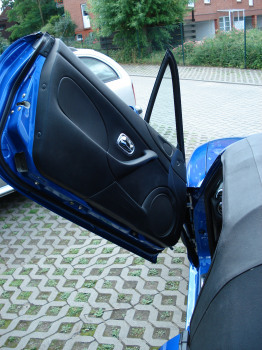 Trverkleidung - Mazda MX-5 - GFK Kofferraumausbau - Trverkleidung -    Trverkleidung gedmmt mit Variotex Siligum Q-TEC Anti Noise Paste    