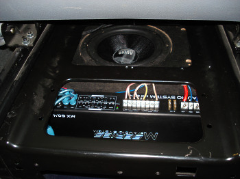 Soundsystem Viano montiert - Mercedes Viano - Deckenmonitor & Soundsystem - Soundsystem Viano montiert -  