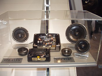 Alpine F#1 Status Lautsprecher - Car + Sound Sinsheim 2006 - Alpine F#1 Status Lautsprecher -    2-Wege System SPX-Z15M   3-Wege System SPX-Z18T 
