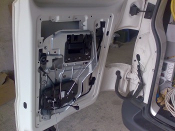 Demontage T�rverkleidung - VW T5 Multivan/California/Transporter - R�ckfahrkamera - Demontage T�rverkleidung -  