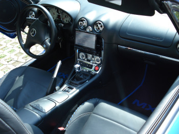 Kenwood KVT-522DVD - Mazda MX-5 - GFK Kofferraumausbau - Kenwood KVT-522DVD -    Kenwood KVT-522DVD als Headunit fr die gesamte Anlage   