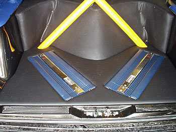 Abdeckung angepasst und mit Leder bezogen - Chrysler Voyager Kofferraum Ausbau - Abdeckung angepasst und mit Leder bezogen -    2x Audison VRX 6420.2  Lftungskanal TRM 4.2 plus    Lftungssystem MAC2  Lftungskanal TRM 6.2 plus     Lftungssystem MAC2  MDF-Abdeckung mit Leder bezogen  
